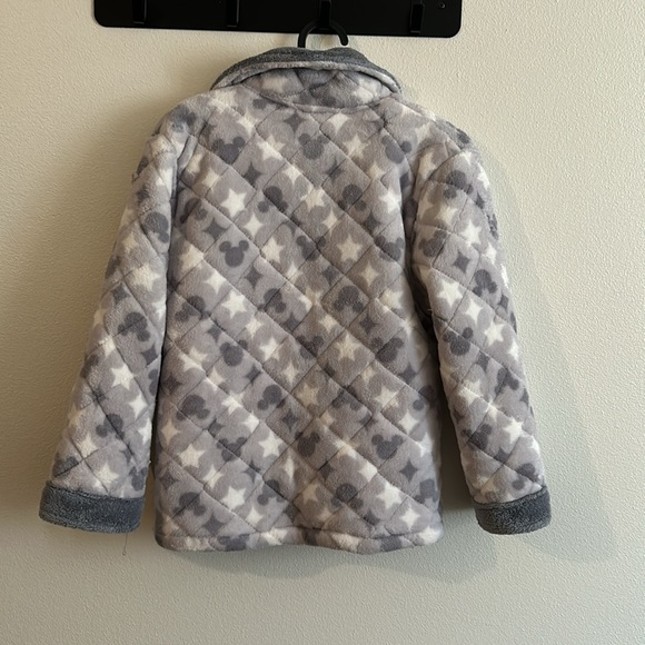 Disney Youth Size: 10(140/70) Quilted Fleece 4 Button Gray/White EUC Jacket. - Picture 9 of 10
